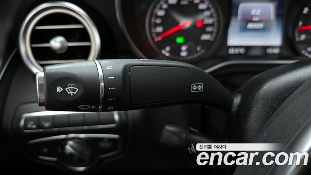 Mercedes-Benz C-Class 2017 — photo 29