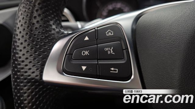 Mercedes-Benz C-Class 2017 — photo 31