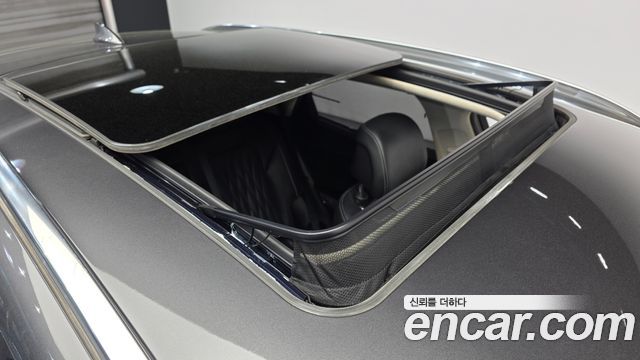 Genesis GV70 2021 — photo 25
