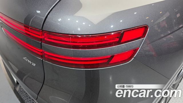Genesis GV70 2021 — photo 9