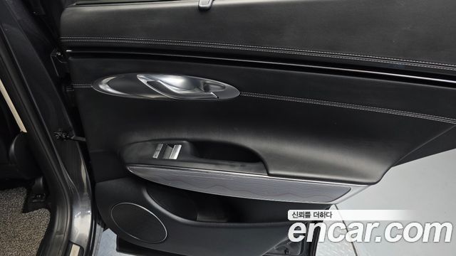 Genesis GV70 2021 — photo 15