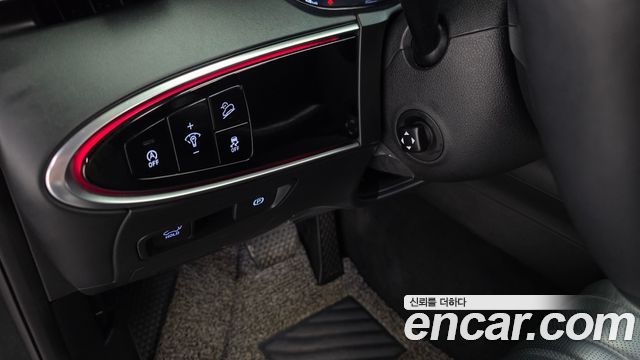 Genesis GV70 2021 — photo 28
