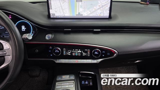 Genesis GV70 2021 — photo 29