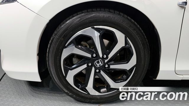Honda Accord 2017 — photo 5