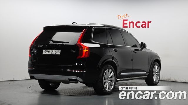 Volvo XC90 2017 — photo 2