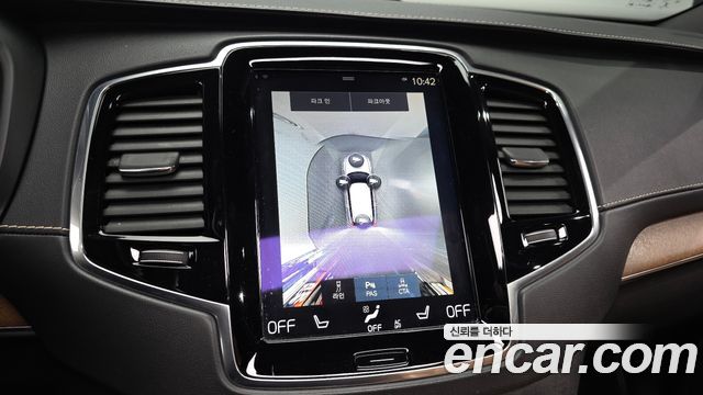 Volvo XC90 2017 — photo 14
