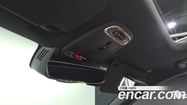 Volvo XC90 2017 — photo 17