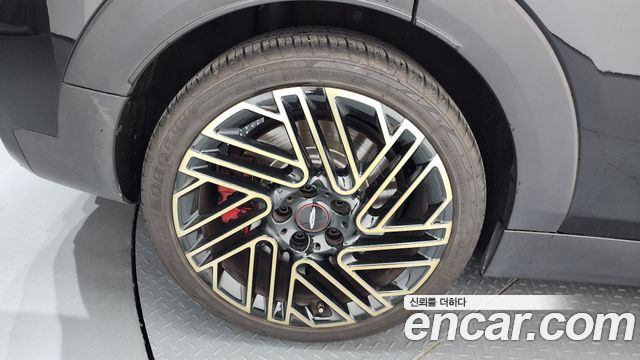 Mini Clubman 2024 — photo 5
