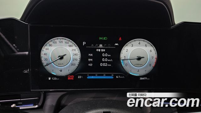 Hyundai AVANTE 2022 — photo 11