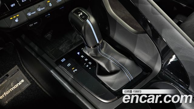 Hyundai AVANTE 2022 — photo 12