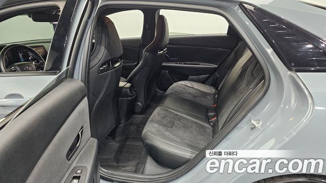 Hyundai AVANTE 2022 — photo 18