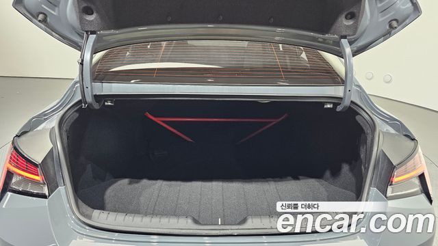 Hyundai AVANTE 2022 — photo 23