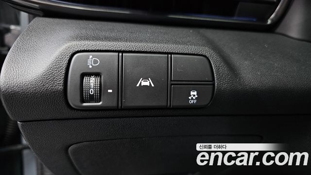 Hyundai AVANTE 2022 — photo 25