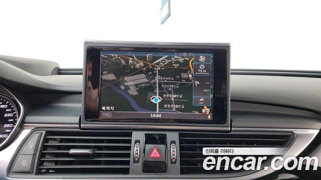 Audi A6 2016 — photo 12