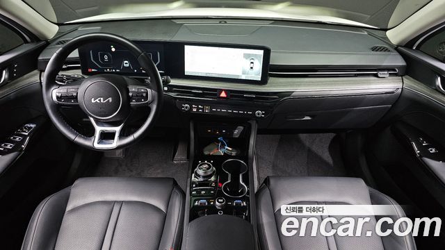 Kia K5 2025 — photo 10