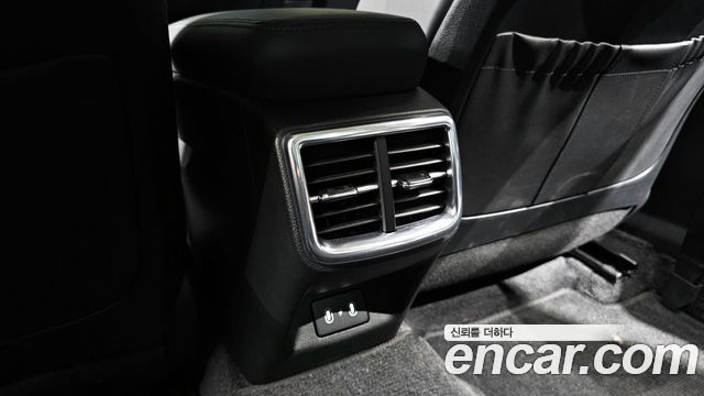 Kia K5 2025 — photo 29