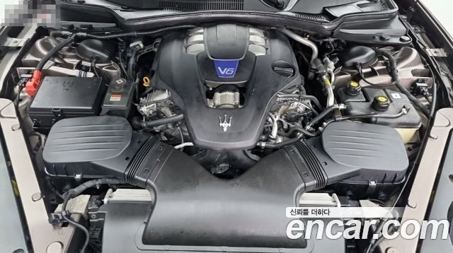 Maserati Quattroporte 2016 — photo 6