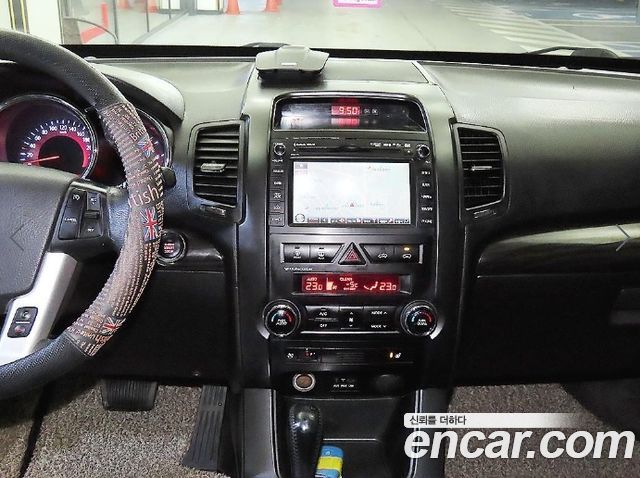 Kia Sorento 2012 — photo 11