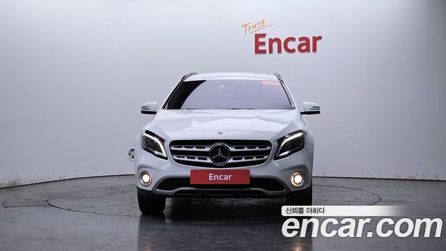 Mercedes-Benz GLA-Class 2018 — photo 3