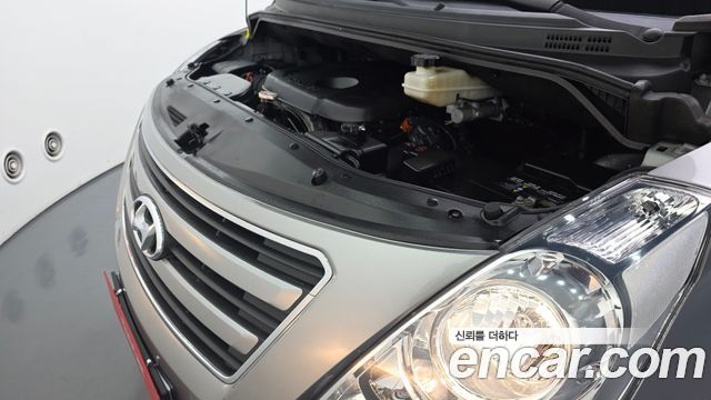 Hyundai Starex 2017 — photo 6