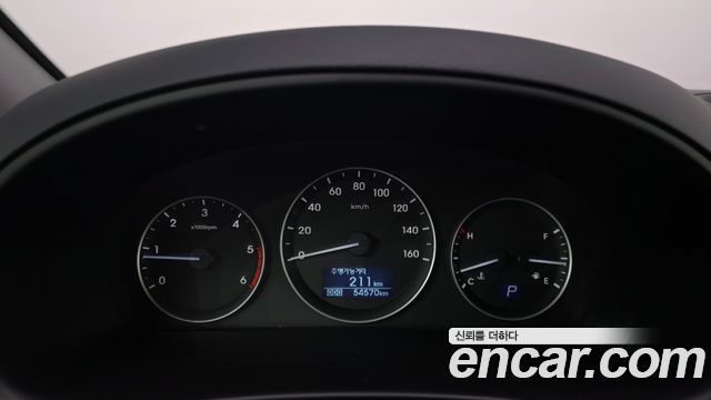 Hyundai Starex 2017 — photo 8