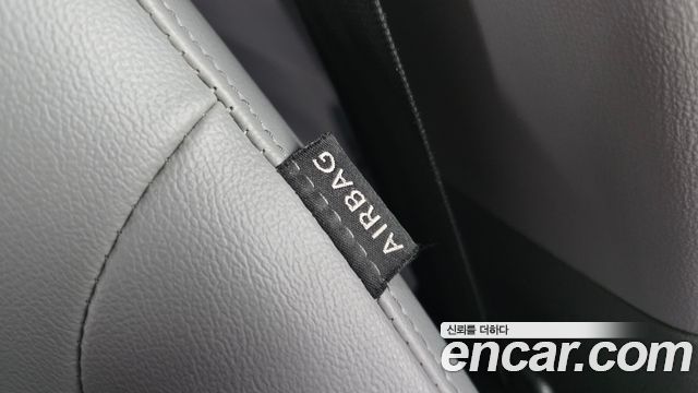 Hyundai Starex 2017 — photo 19
