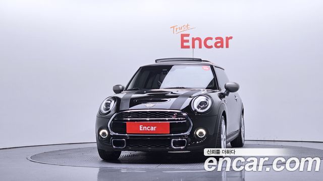 Mini Cooper 2020 — photo 3
