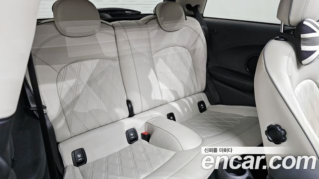 Mini Cooper 2020 — photo 18