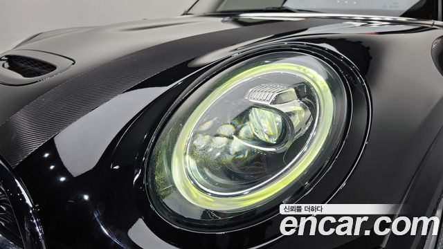 Mini Cooper 2020 — photo 8