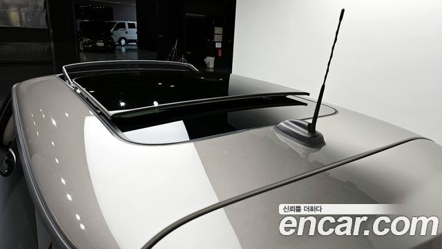 Mini Cooper 2020 — photo 30