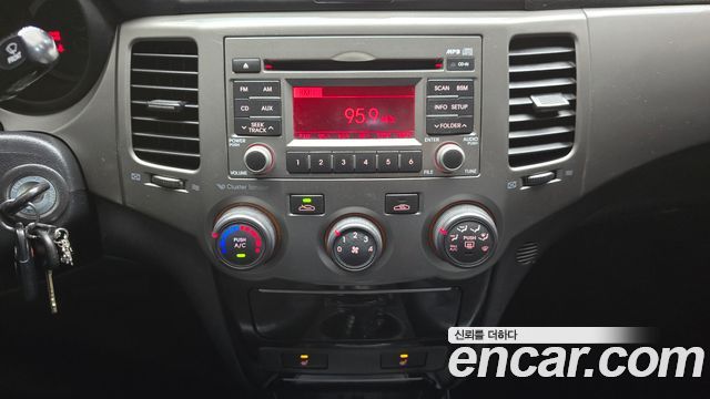 Kia LOTZE 2009 — photo 16