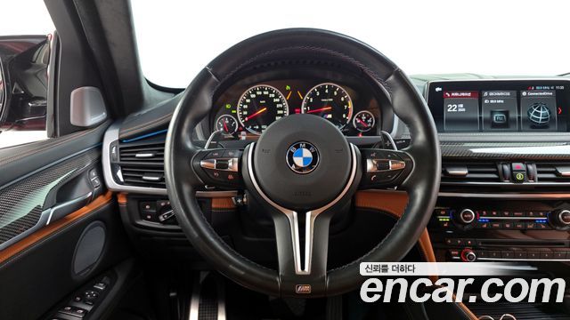 BMW X6M 2019 — photo 19