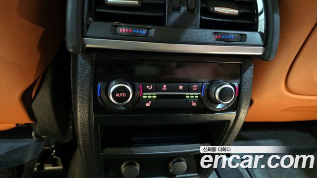BMW X6M 2019 — photo 25