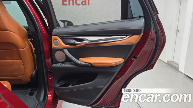 BMW X6M 2019 — photo 15