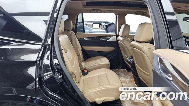 Cadillac XT6 2021 — photo 18