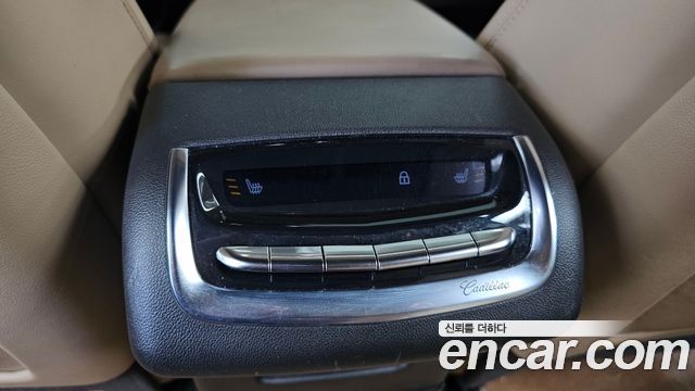 Cadillac XT6 2021 — photo 25