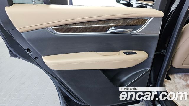 Cadillac XT6 2021 — photo 15