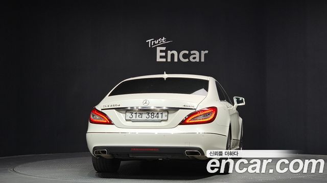 Mercedes-Benz CLS-Class 2016 — photo 4