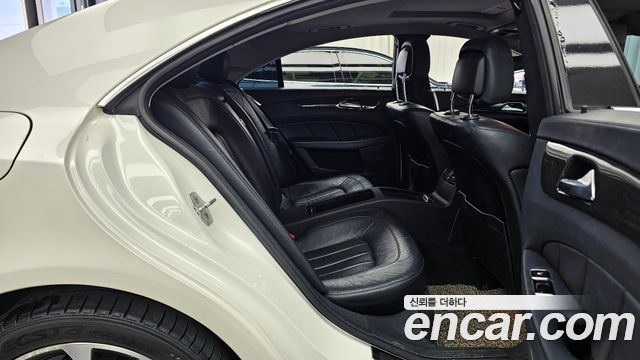 Mercedes-Benz CLS-Class 2016 — photo 12