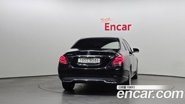 Mercedes-Benz C-Class 2017 — photo 4