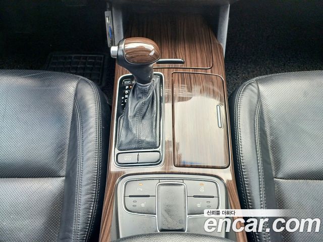 Kia K7 2015 — photo 16
