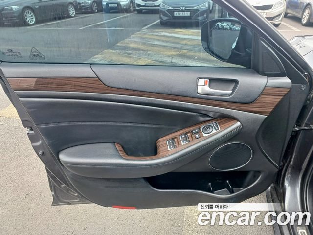 Kia K7 2015 — photo 19