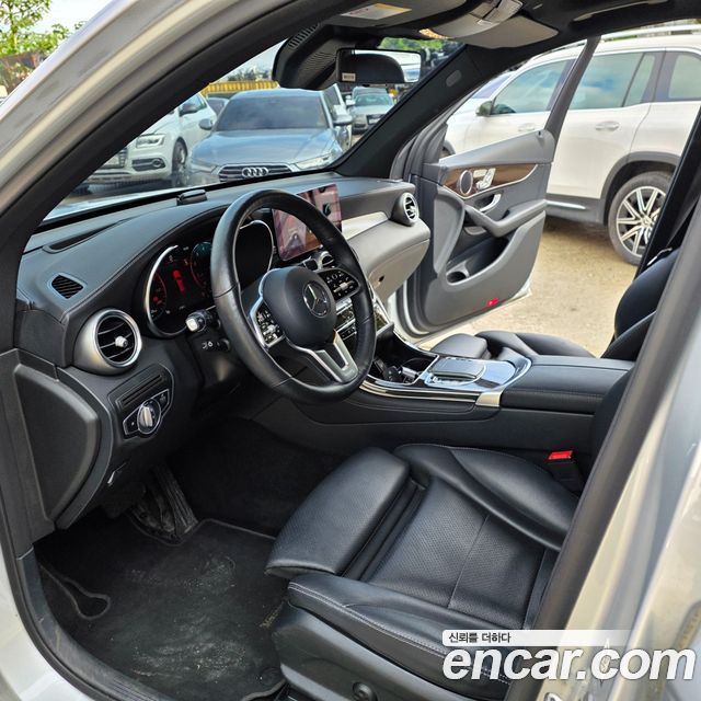 Mercedes-Benz GLC-Class 2020 — photo 8