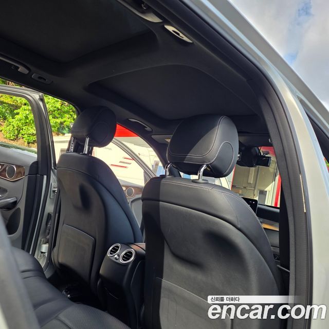 Mercedes-Benz GLC-Class 2020 — photo 13