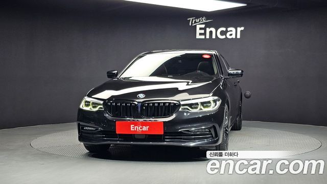 BMW 5-Series 2019 — photo 3