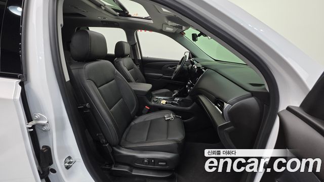Chevrolet Korea Traverse 2021 — photo 13