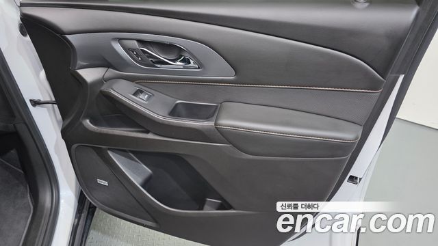 Chevrolet Korea Traverse 2021 — photo 15
