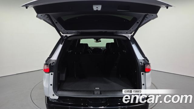 Chevrolet Korea Traverse 2021 — photo 32