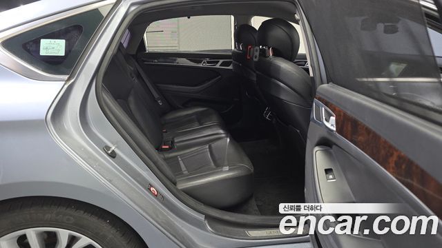 Hyundai Genesis 2014 — photo 11