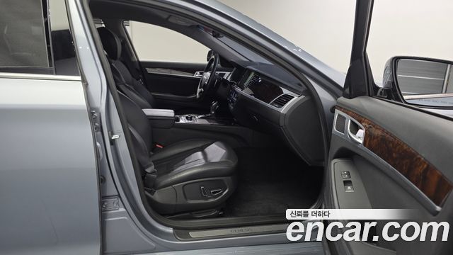 Hyundai Genesis 2014 — photo 12